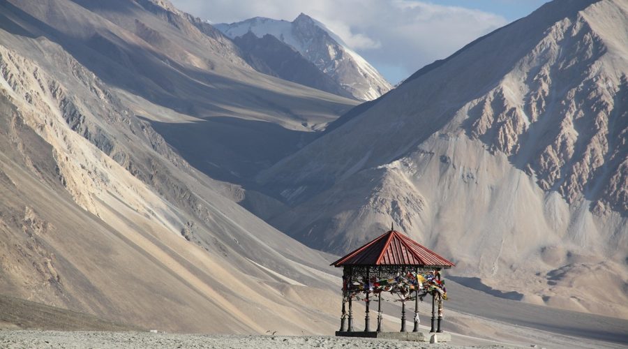 Best Places to Visit in Jammu & Kashmir: A Complete Travel & Local Guide